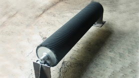 Industrial sanding roll